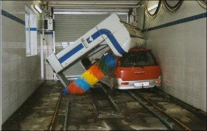 Wie man nicht in die Autowaschanlage fahren sollte